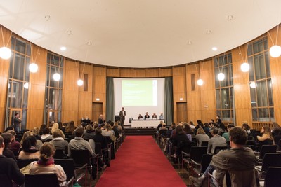 Podiumsdiskussion "Meine Herkunft - Chance oder Stigma?" - small